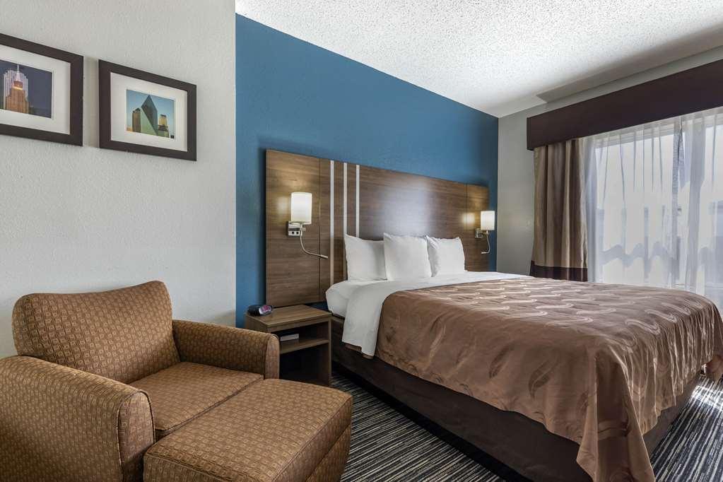 Quality Inn & Suites I-35 E-Walnut Hill Dallas Cameră foto